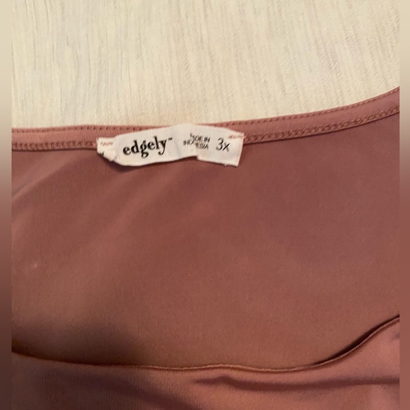 Tank - Picture 4 of 4